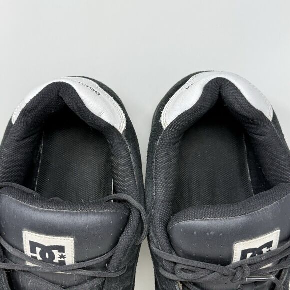 DC Court Model Skate Shoes Mens 13 Black Suede Skateboarding Grunge Fat Tongue - Picture 10 of 16